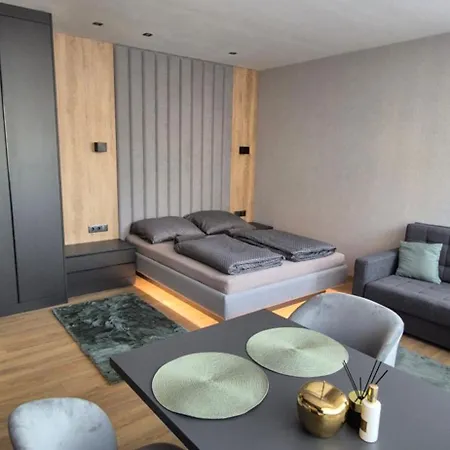 Izabell Apartman Debrecen Exterior photo
