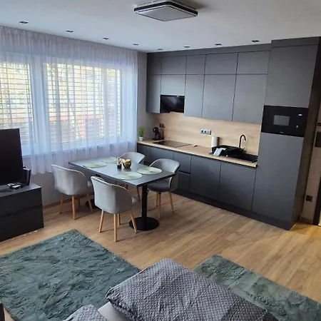 Izabell Apartman Debrecen Exterior photo